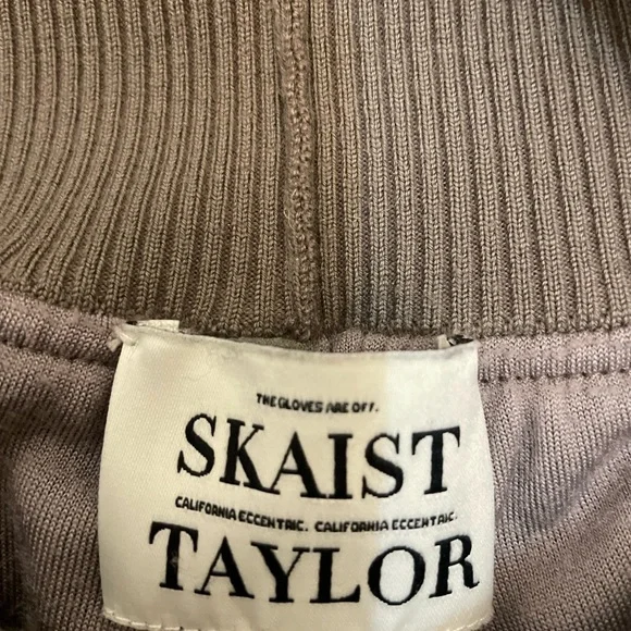 Skaist Taylor Gray Velour Wide-Leg Pants with Foldable Ribbed small - Picture 7 of 7